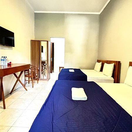 Ketapang Guesthouse Echo Beach Canggu Exterior foto